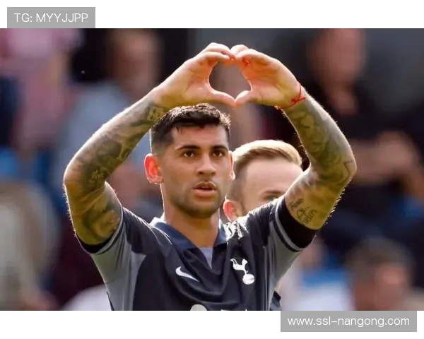 热刺队长罗梅罗红牌停赛，防线重组迫在眉睫