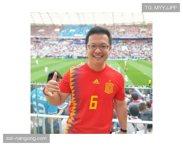 耐克发布2026年5月西甲联赛官方用球，视觉设计灵感源自伊比利亚半岛海岸线